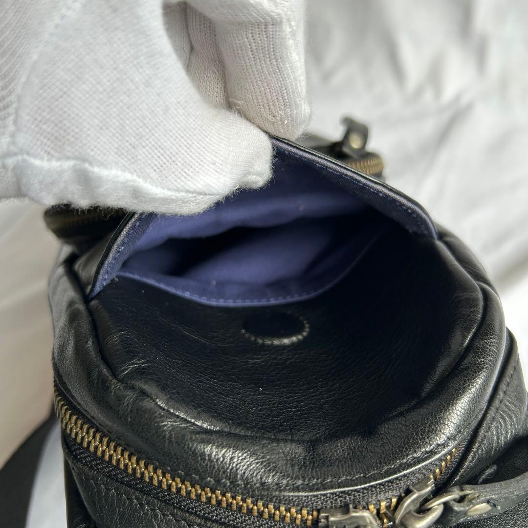 【希少】BURBERRY ブラックレーベル　ブラック　レザー　ボディバッグ 黒