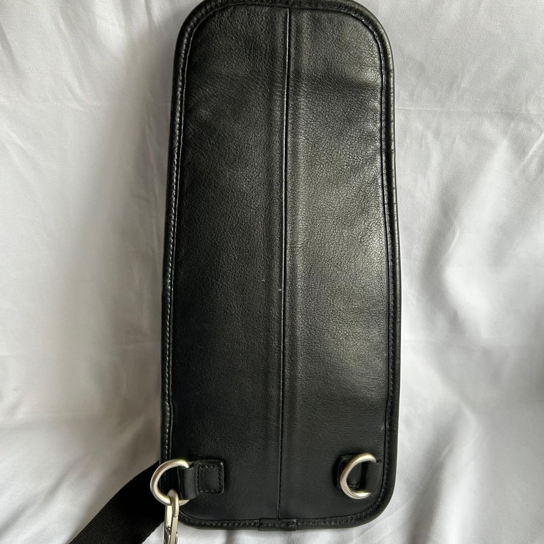 【希少】BURBERRY ブラックレーベル　ブラック　レザー　ボディバッグ 黒