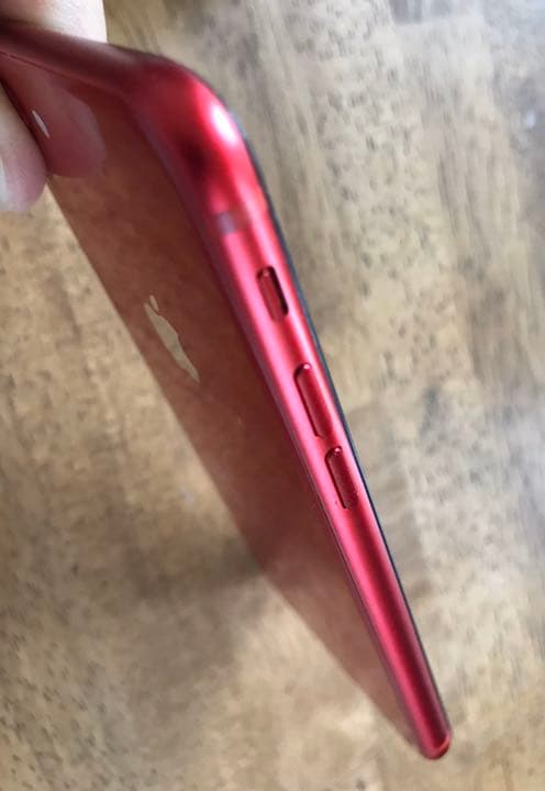 ◆iPhone8 64G（au）ヒビ割れ◆バッテリー最大容量100%！