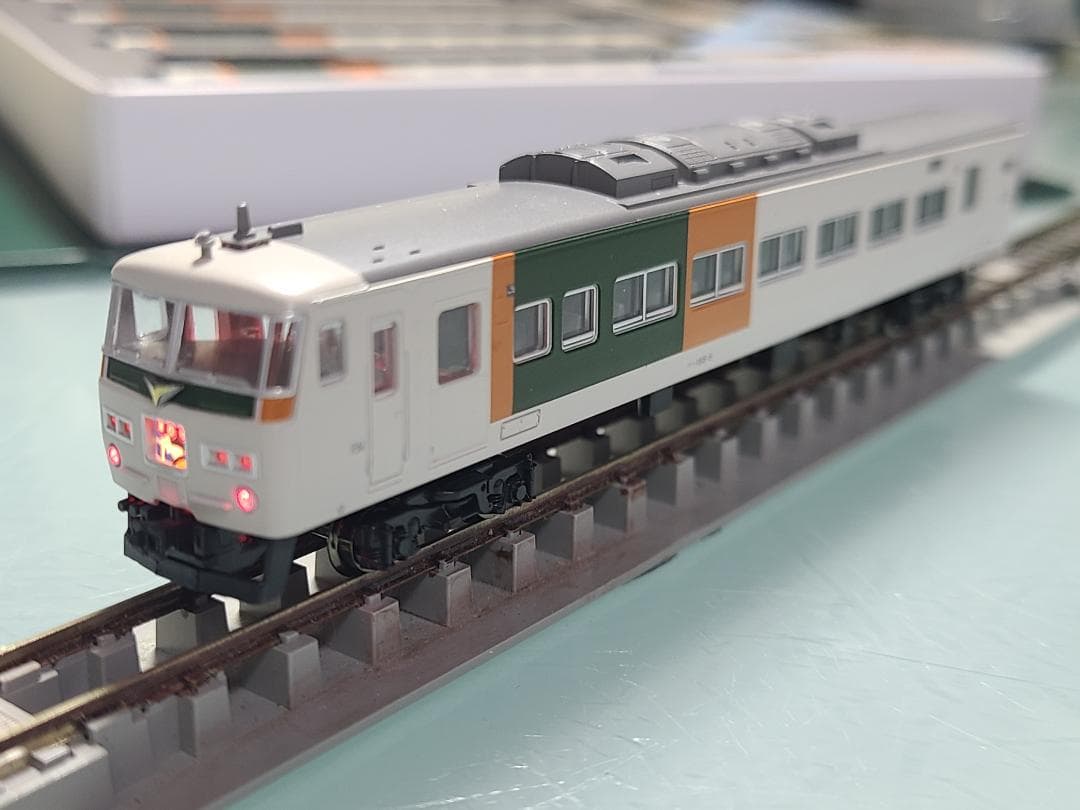 KATO 10-224 185系0番台踊り子8両基本セット