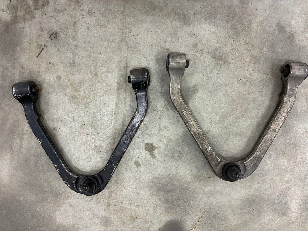 nm35 ステージア アッパーアーム z33 v35 流用に