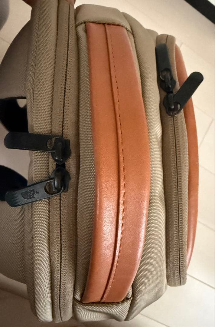 バッグ The North Face ROAMER SLIM DAY