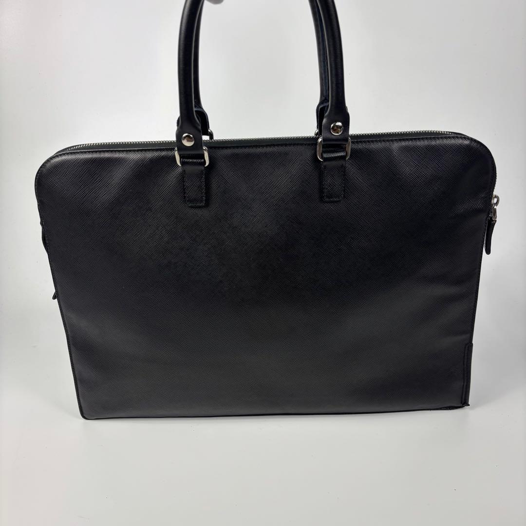 PRADA カバン ビジネスバッグ ブリーフケース 黒　サフィアーノ　鑑定済