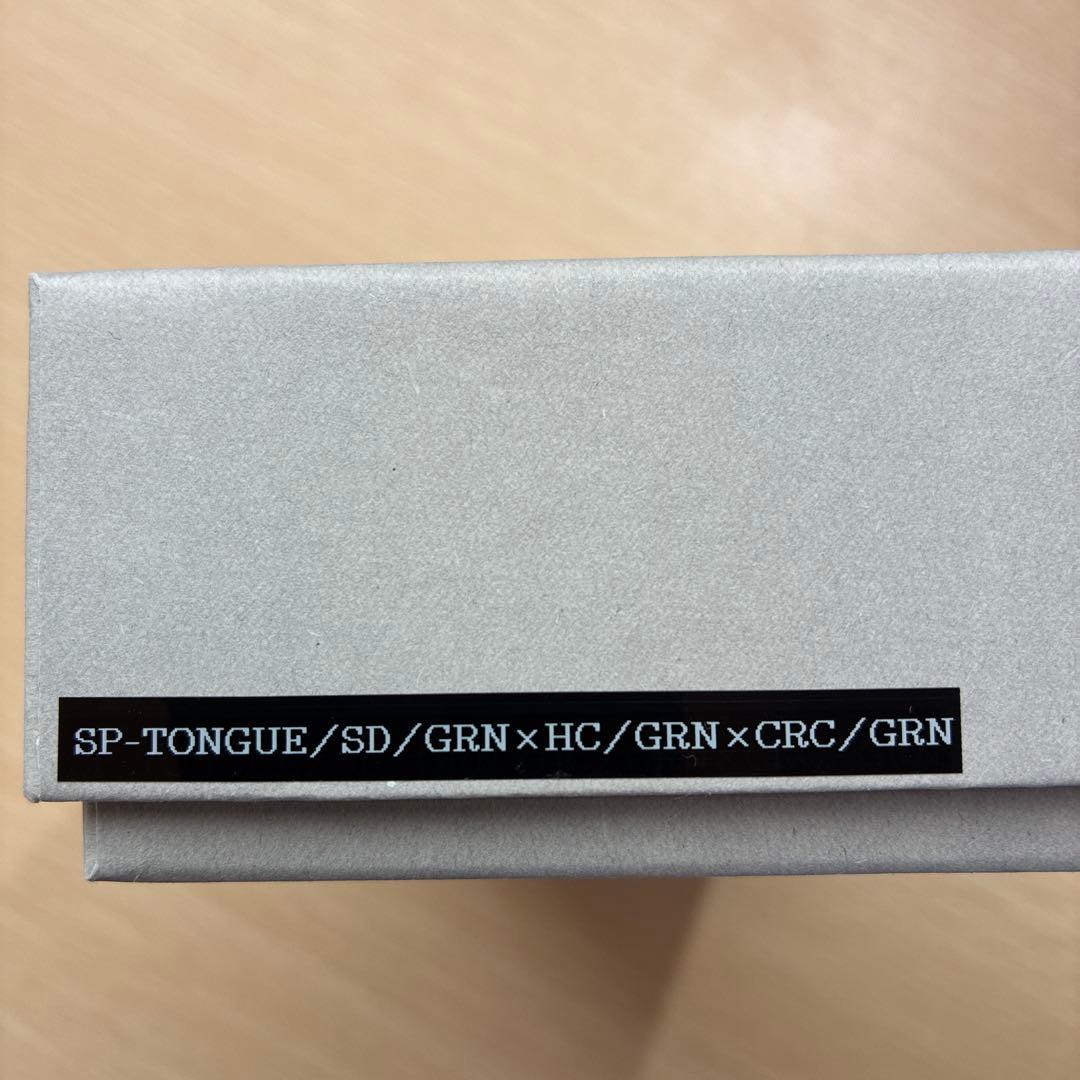 マ*ロ様 WILD SWANS タング伊勢丹別注