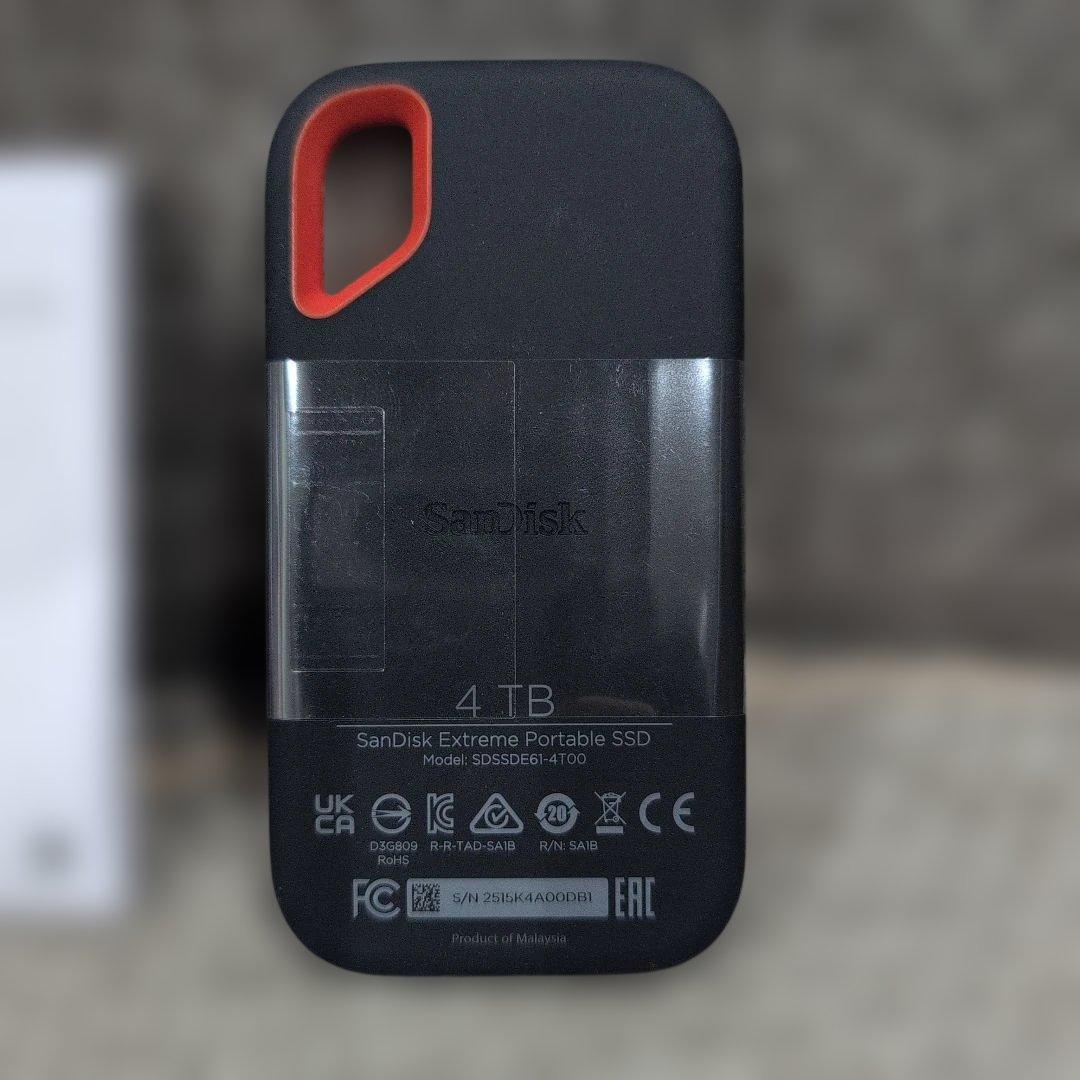 外付けハードディスク・ドライブ SanDisk Extreme Portable SSD 4TB