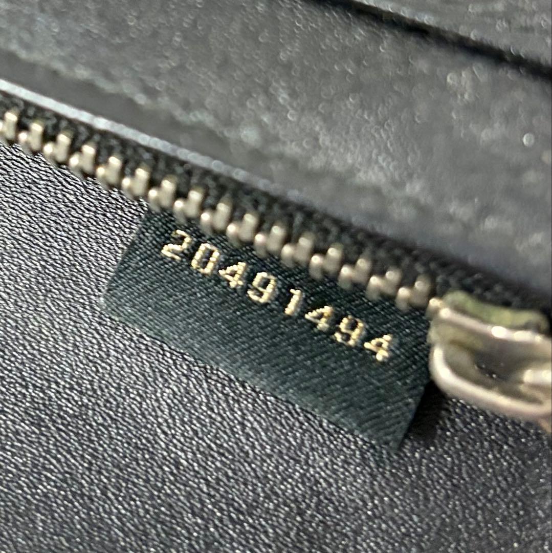 新品同様‼️ ブルガリ　BVLGARI 財布　二つ折り　長財布　ウィークエンド