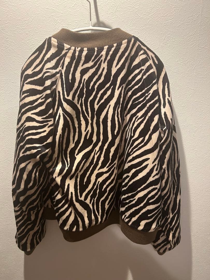 スカジャン 黒金 薔薇刺繍 ゼブラ リバーシブル