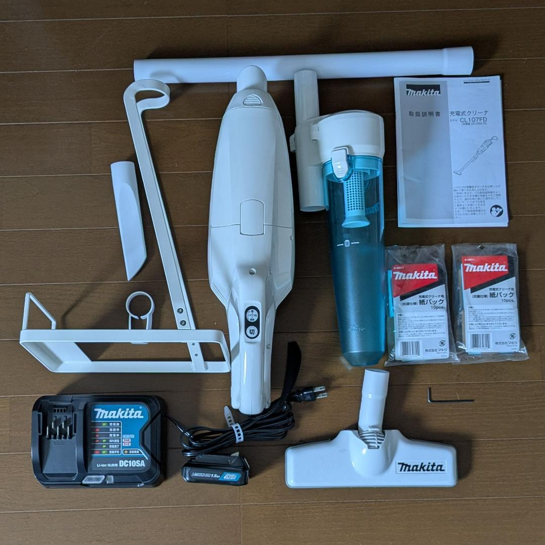 マキタ コードレス掃除機　CL107FD　サイクロンアタッチメント　スタンド付属