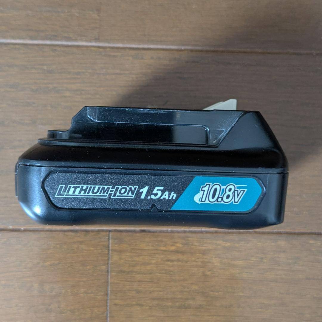 マキタ コードレス掃除機　CL107FD　サイクロンアタッチメント　スタンド付属