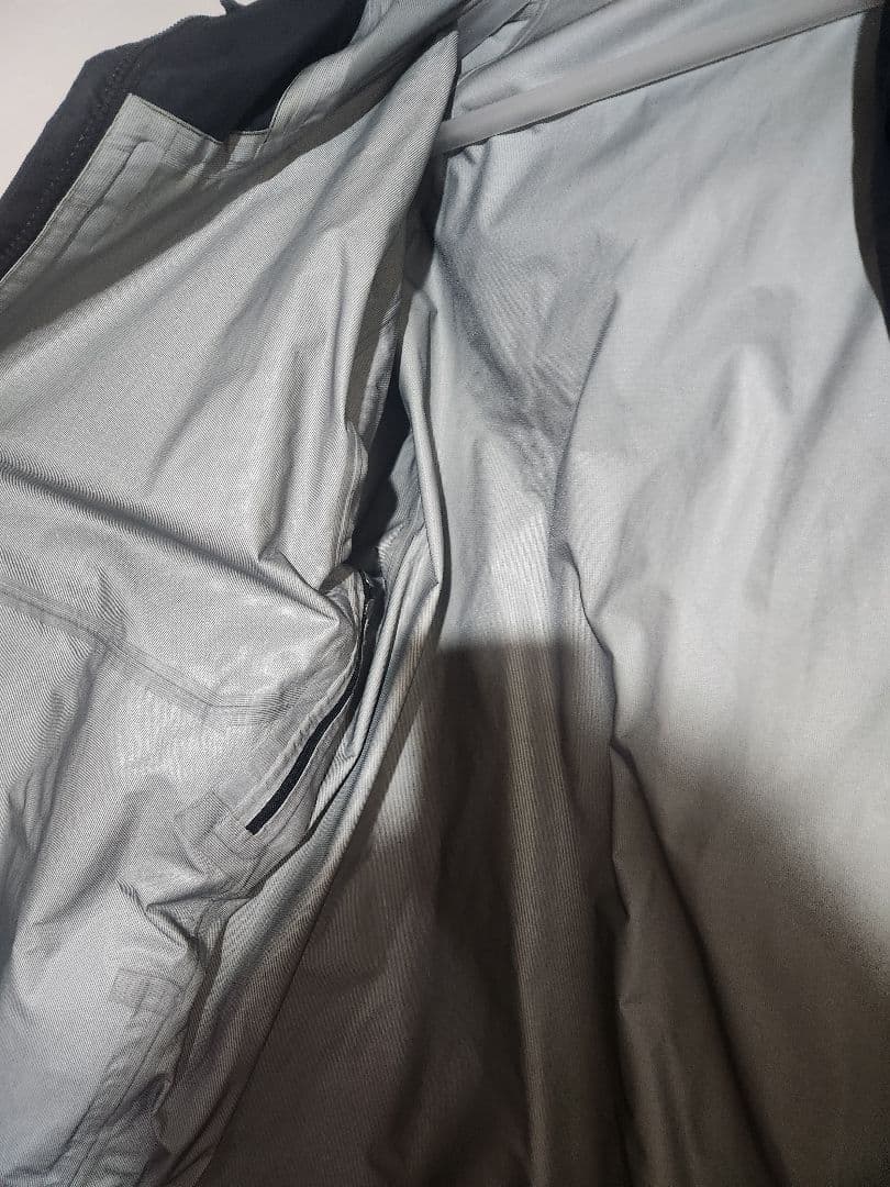 patagonia　トレントシェルジャケット　L