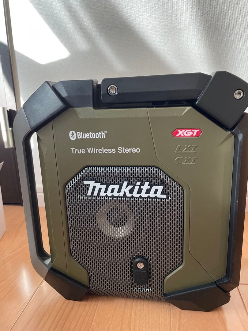 マキタ　充電式ラジオ　MR005G GZO オリーブ　美品