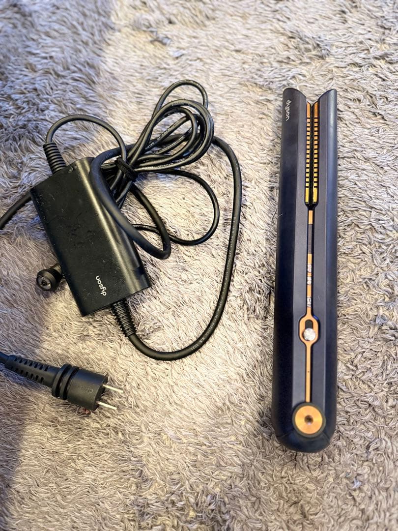 dyson ストレートヘアアイロン コードレス　動作確認済み