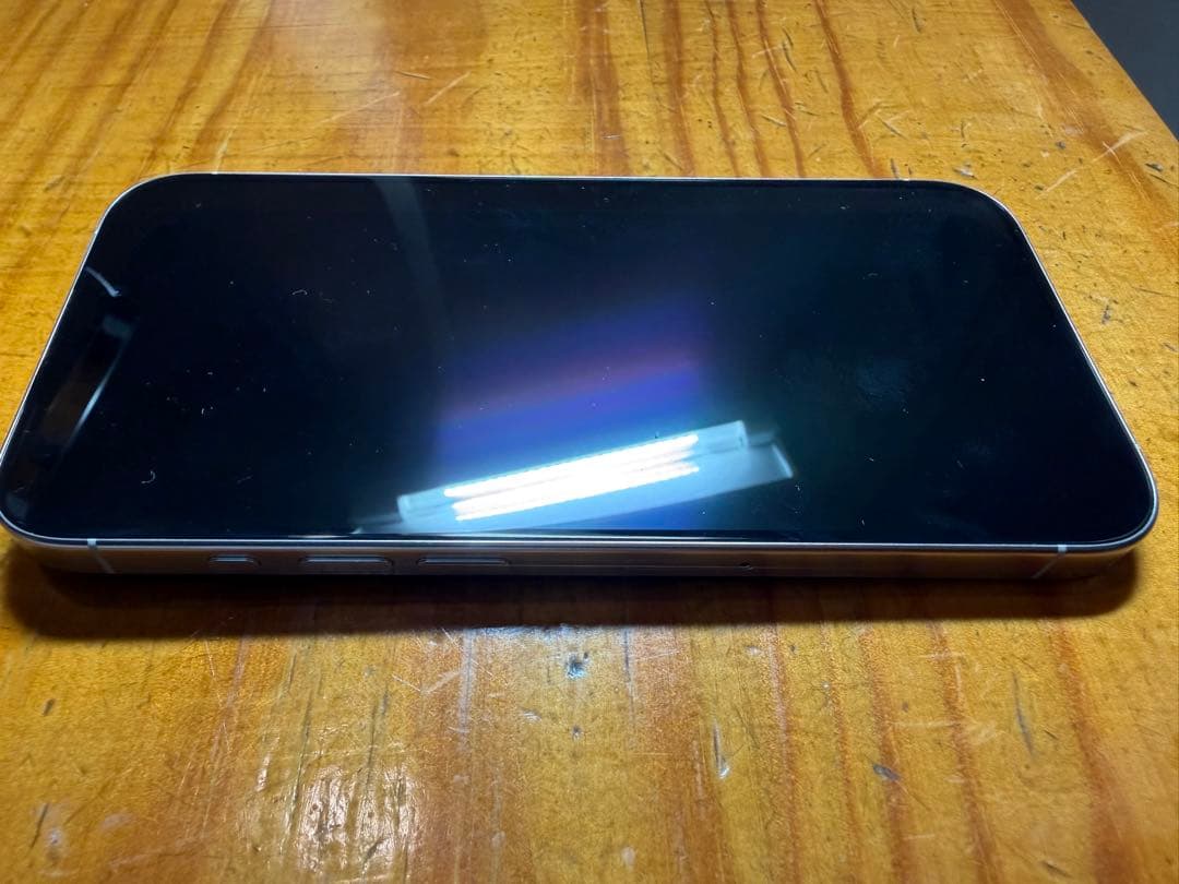 値下げ！！iPhone 15Pro ホワイトチタニウム 128GB SIMフリー