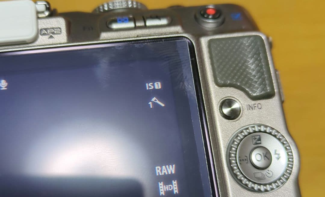 【シャッター回数4781回 手振れ補正故障無し】オリンパス E-PL3