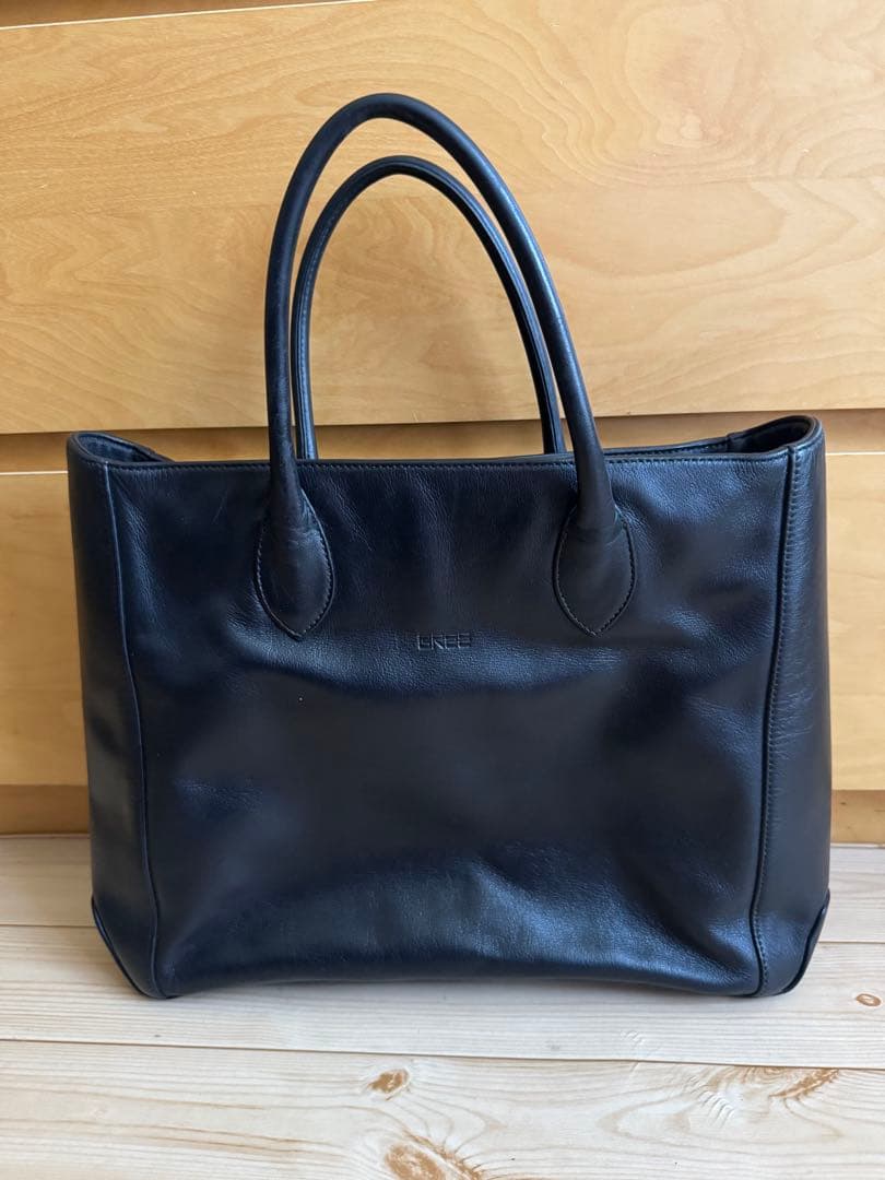 【とも】BREE 本革レザートートバッグ 黒 A4可
