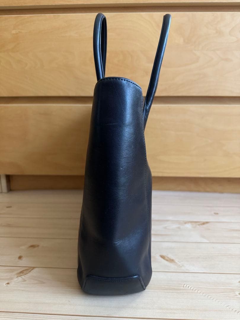 【とも】BREE 本革レザートートバッグ 黒 A4可