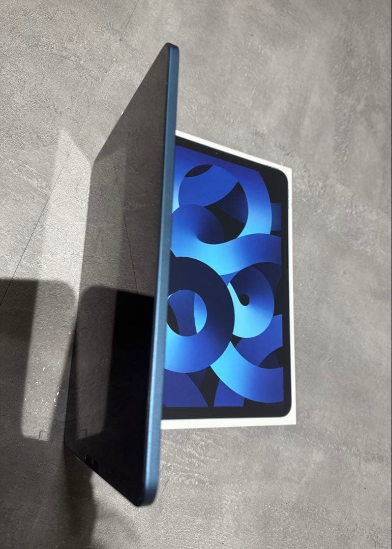 iPad Air（第5世代） Wi-Fiモデル 64GB ブルー