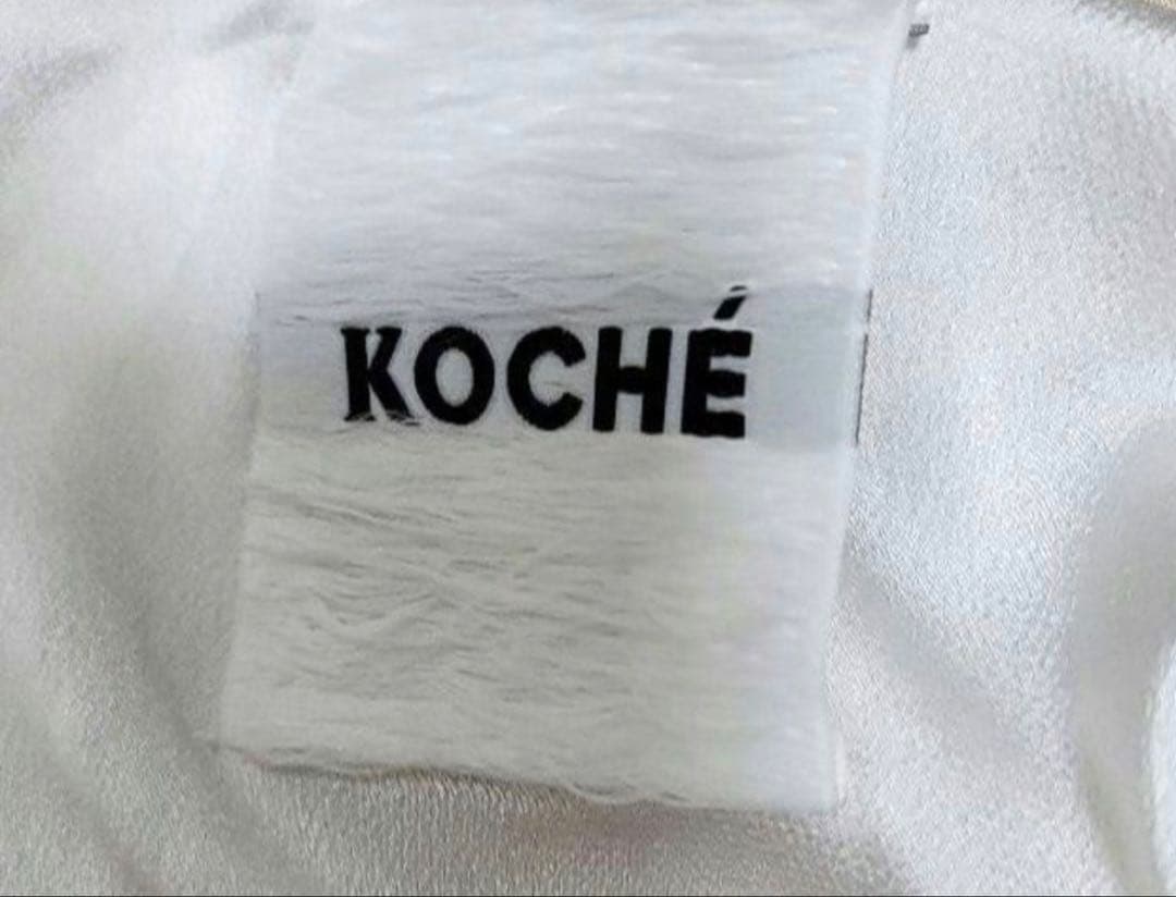 か*ゃ様 KOCHÉ STRIPED PANELED SATIN TRACK J