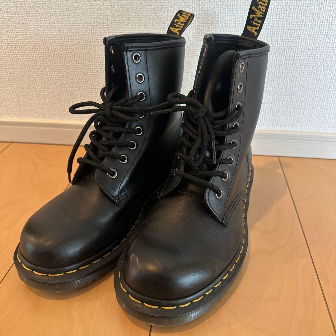 【定番】Dr.Martens ドクターマーチン 8ホール ブーツ ブラック 黒