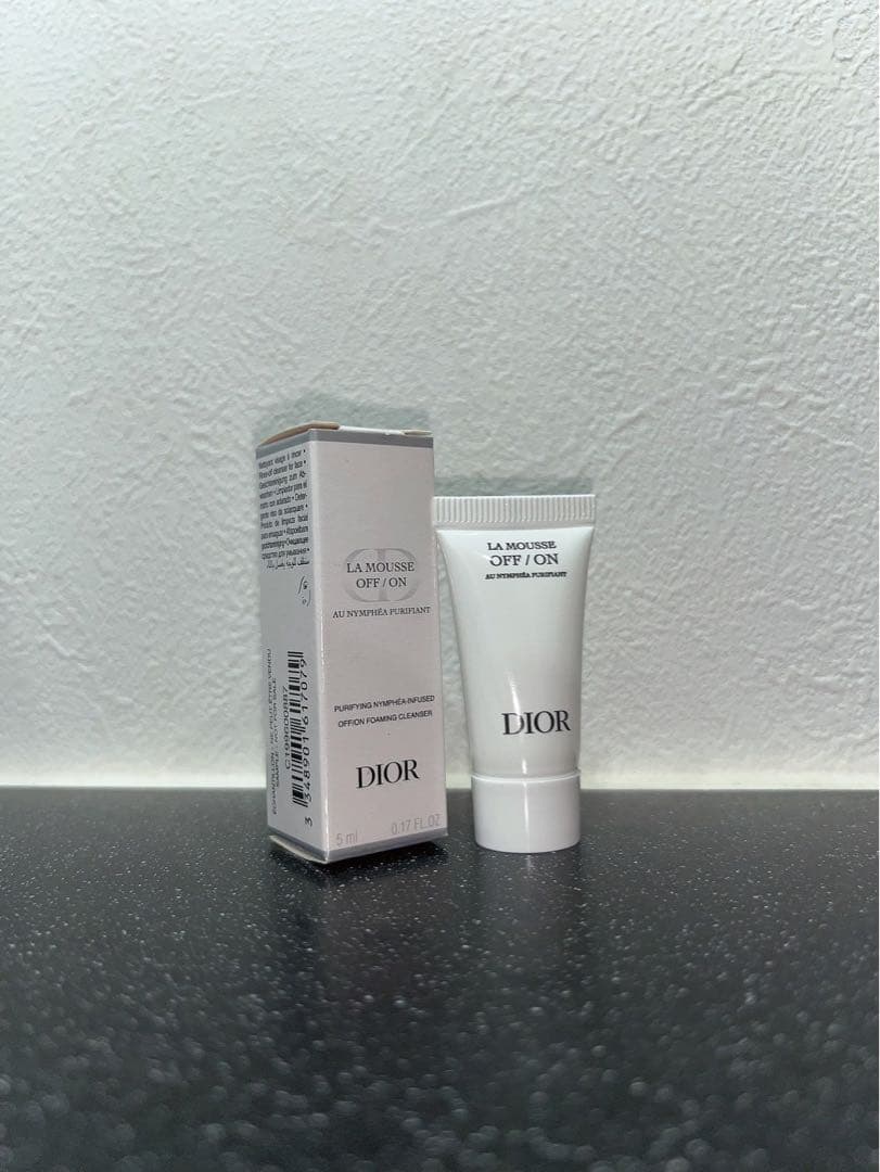 STELLA BEAUTE レザー&EMS リフトブラシ PRO