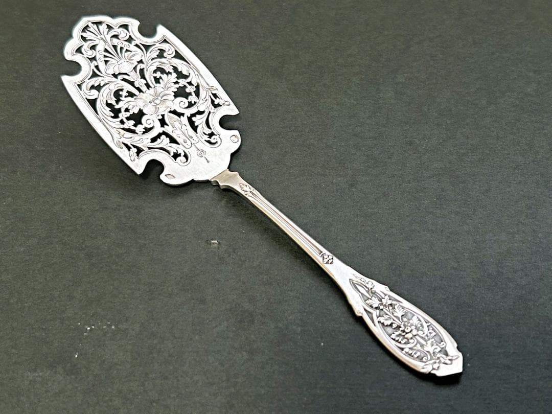 rumi　ピュイフォルカ サービング セット ミネルヴァ カトラリー