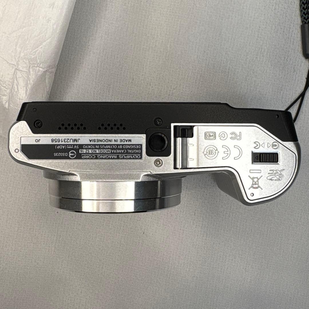 OLYMPUS STYLUS SZ-16 シルバー