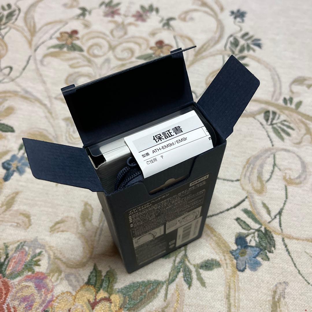 ヘッドホン audio-technica ATH-EM9