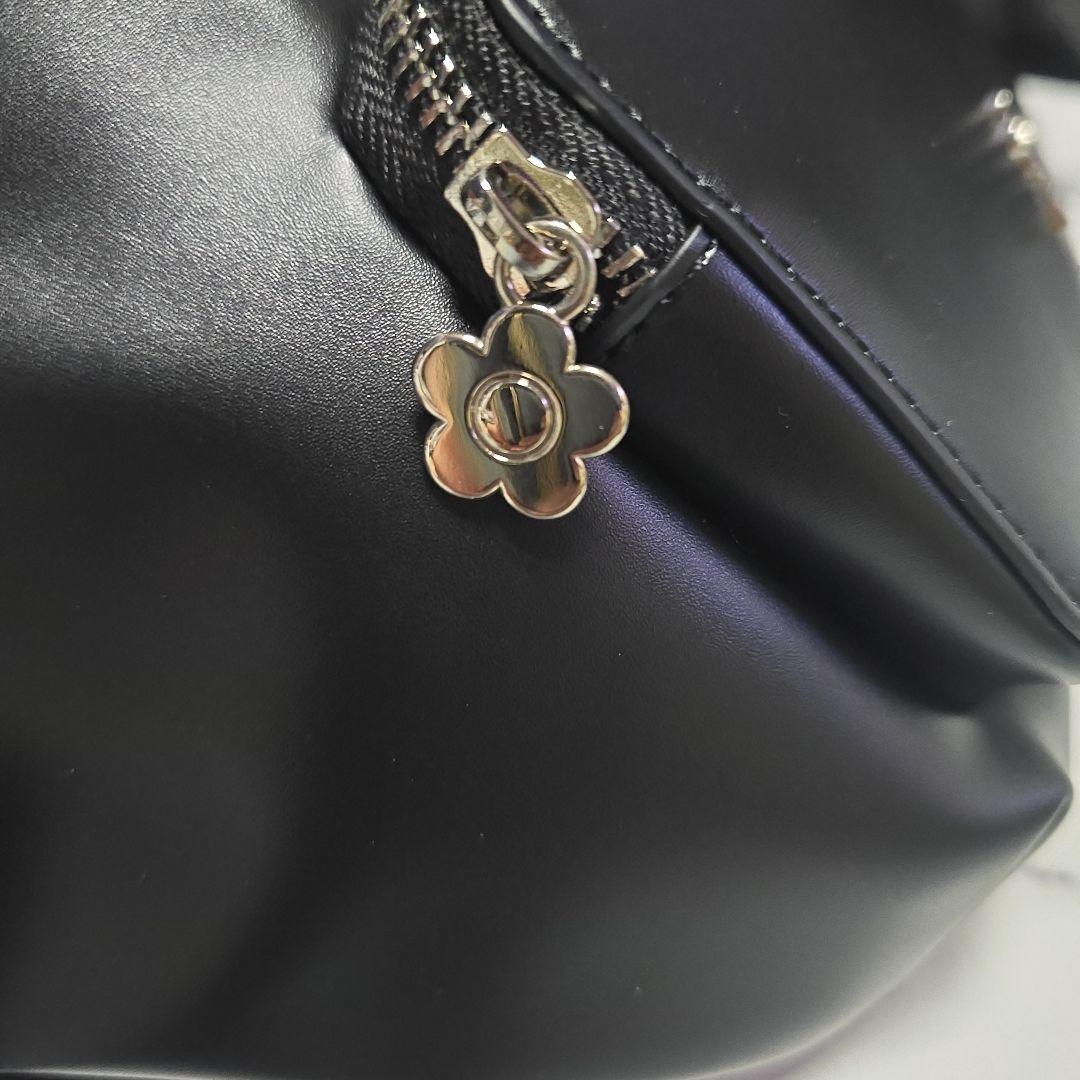 あんずあめ　MARYQUANT エポビジューデイジーポイントボディバッグ