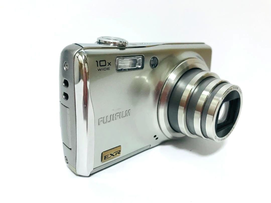 【値下げ歓迎・美品】 FUJIFILM FinePix F70 EXR シルバー