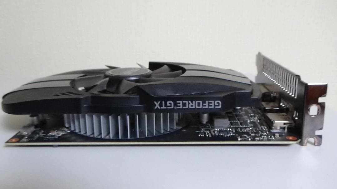 ASUS GTX1650 グラフィックボード