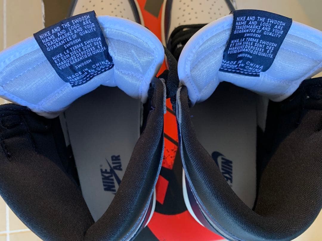 ジョーダン1レトロハイミッドナイトネイビー