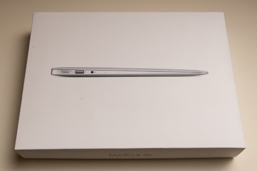 MacBook本体 Apple MacBook Air 13-inch Early 2015