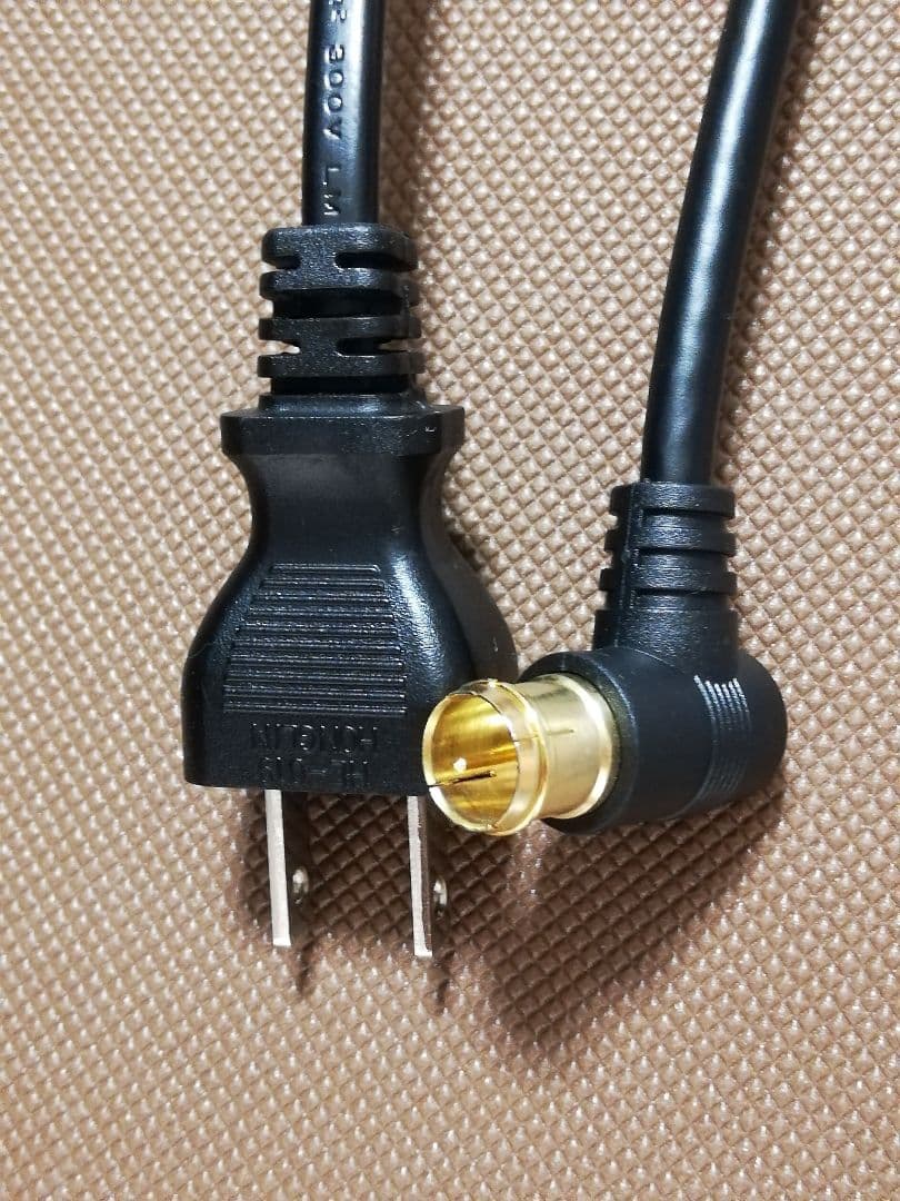 Hisence ハイビジョンLED液晶TV 24A50