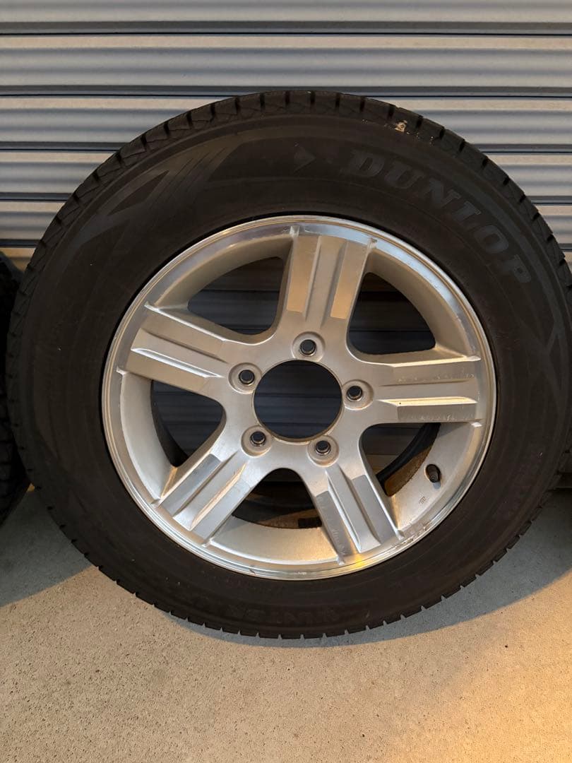 ジムニー用16インチ DUNLOP スタッドレスタイヤ ホイール 4本セット