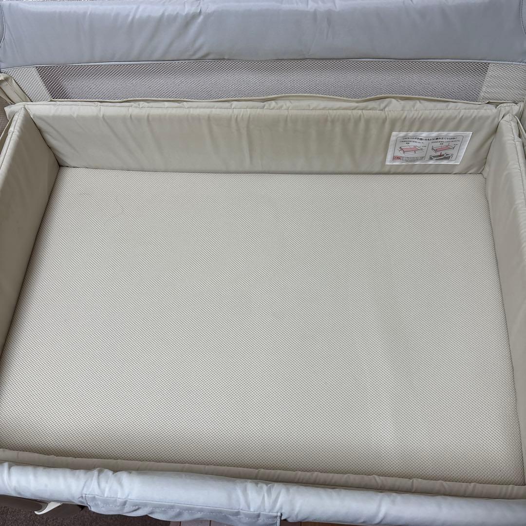 【美品】アップリカ ベビーベッド ココネルエアー AB