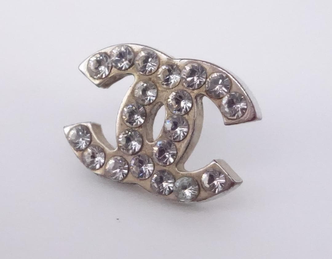 CHANEL シャネル COCO ラインストーン 片耳ピアス