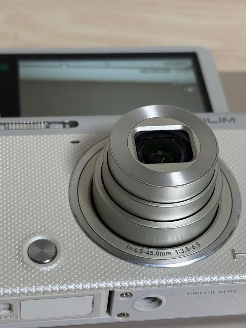 CASIO EXILIM EX-ZR60 ホワイト動作確認済