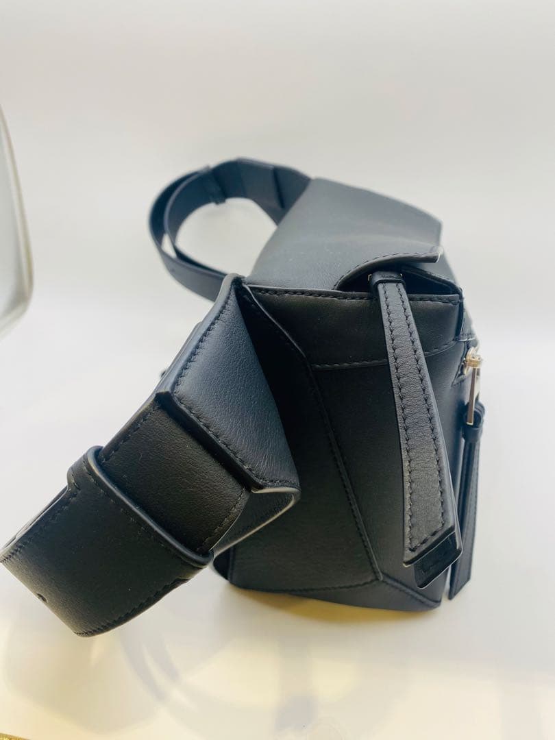 LOEWE パズル バムバック ブラック ボディバッグ