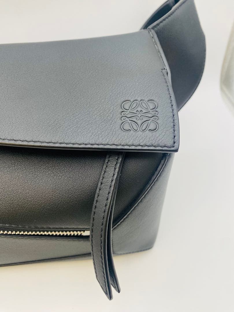 LOEWE パズル バムバック ブラック ボディバッグ