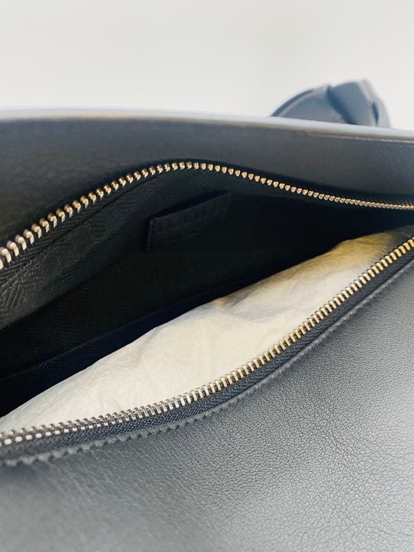 LOEWE パズル バムバック ブラック ボディバッグ