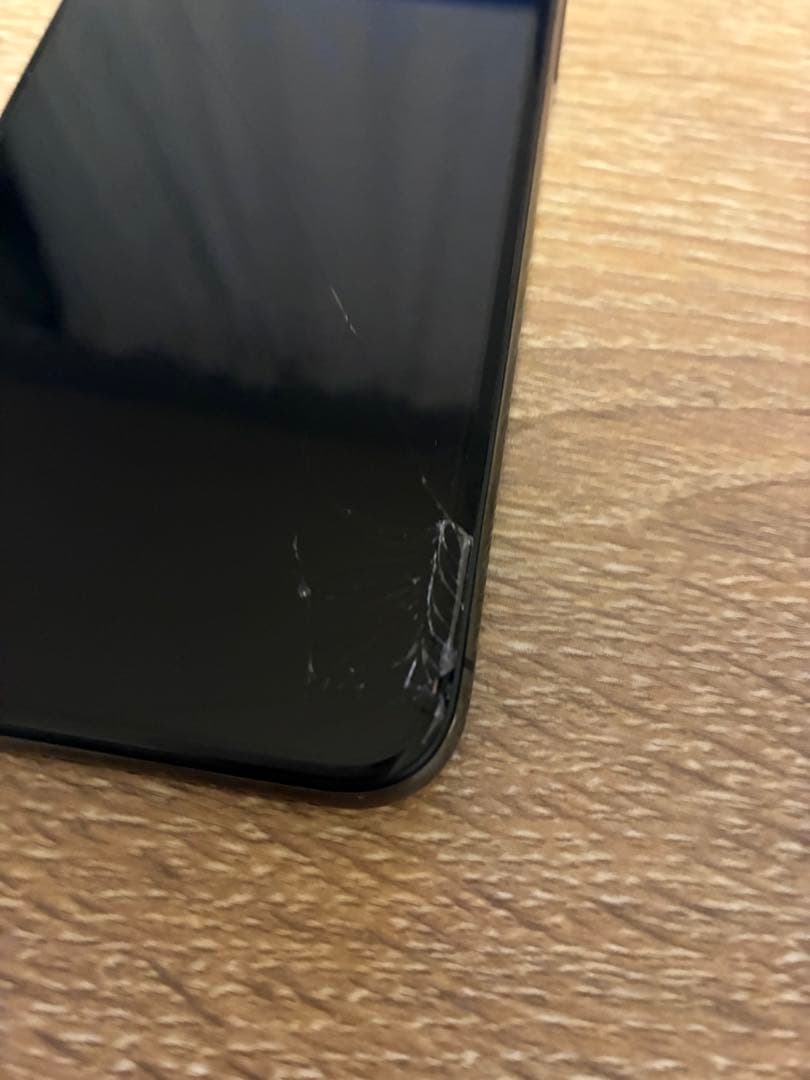 iPhone X スペースグレー 本体 画面傷あり