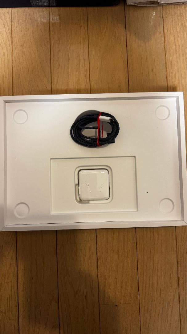 ゆ*様 Macbook Air M2 ミッドナイト US 16/256GB 完璧