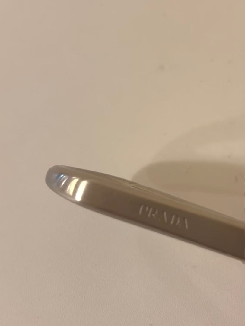 PRADA ナイロン 三角ロゴ　ワンショルダーバッグ ブラウン