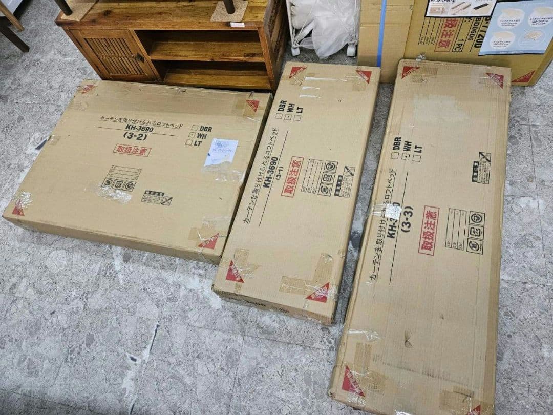 ふらんすぱん　　カーテンを取り付けられるロフトベッド　WH色