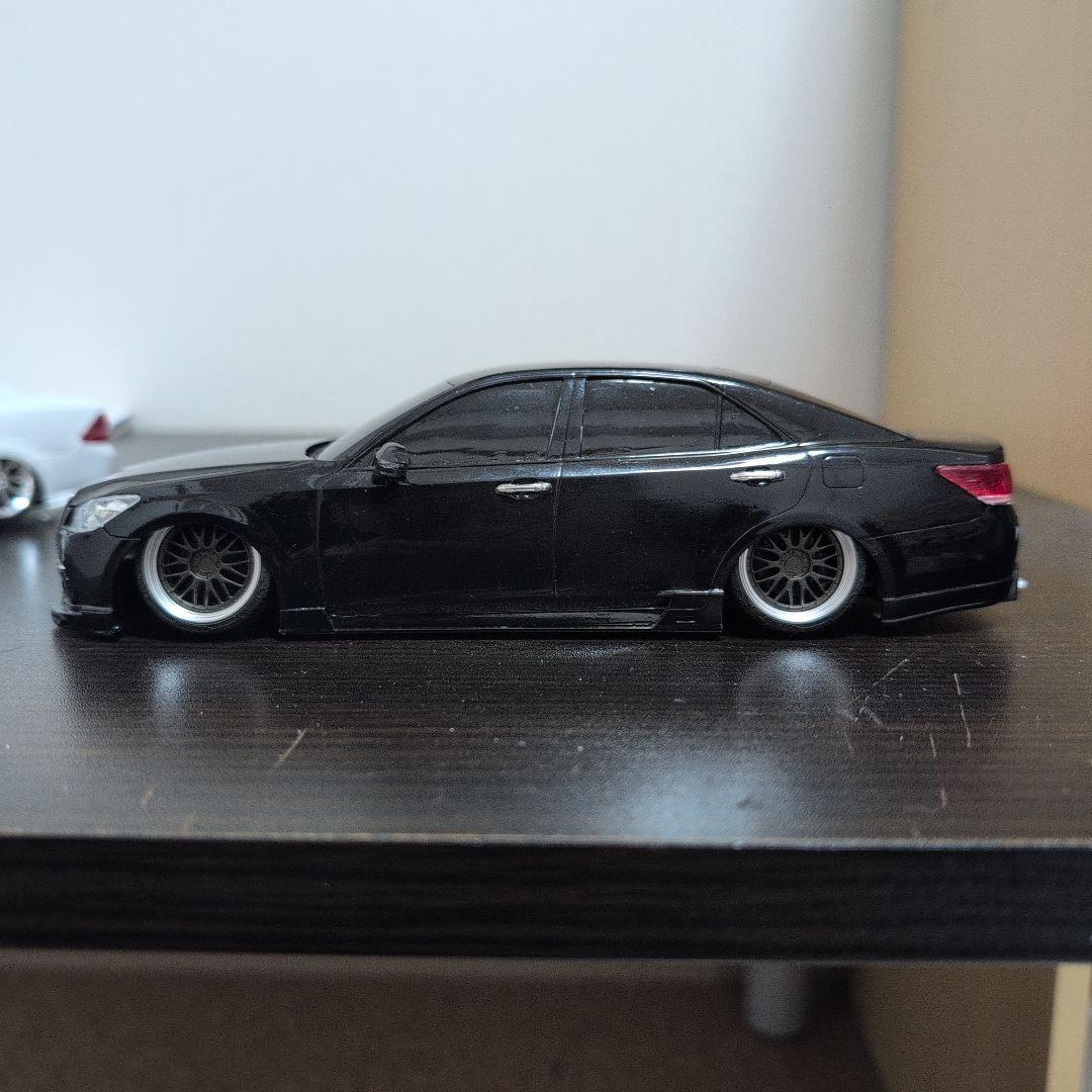 AOSHIMA 1/24スケール プラモデル クラウン セルシオ 本体のみ