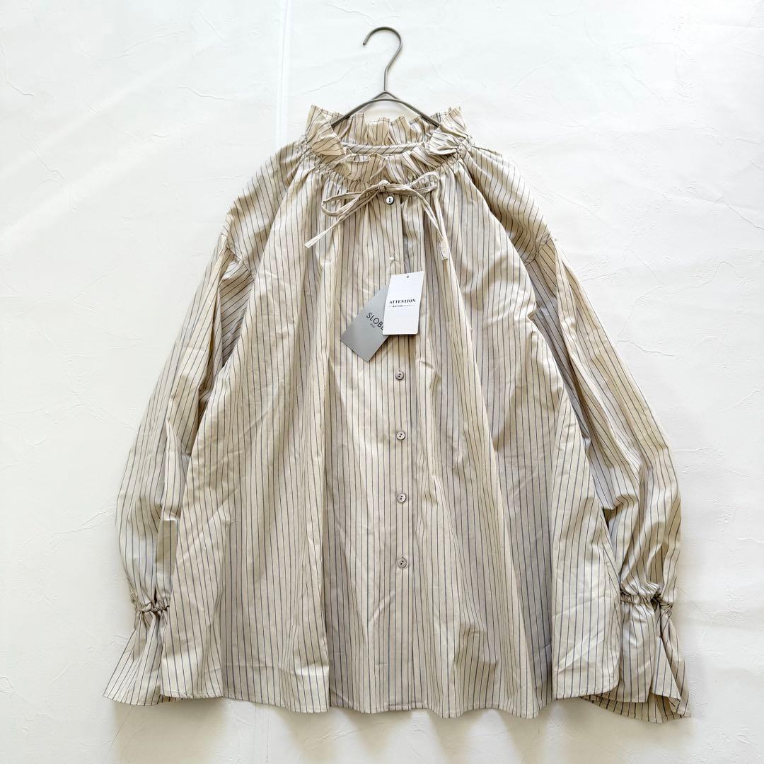 【タグ付き未使用！】スローブイエナ　タイプライターフリルカラーシャツ　ベージュ