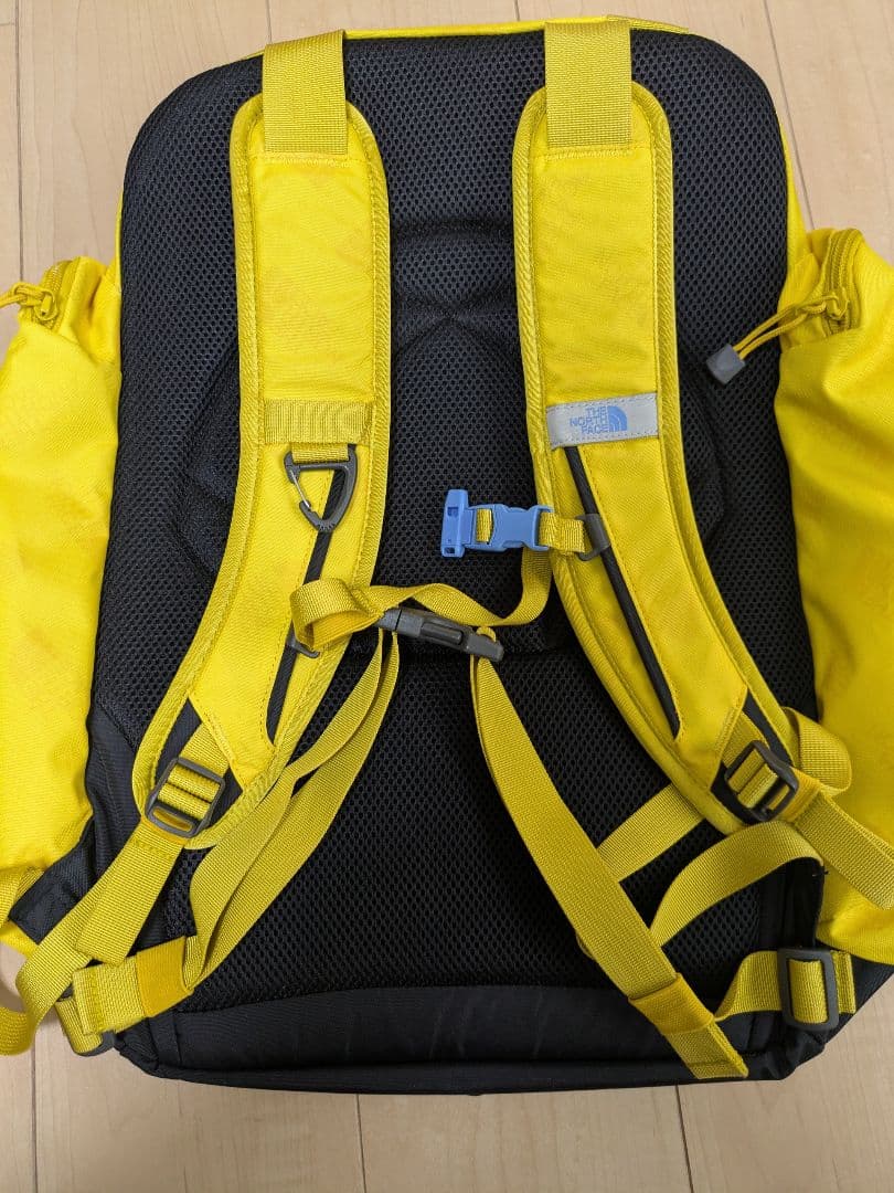ノースフェイス　ジュニアアウトドアバックパック サニーキャンパー40＋6黄色