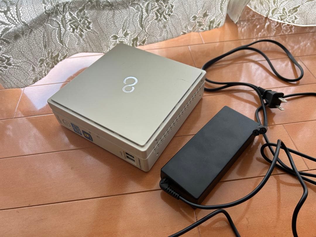 富士通 Fujitsu ESPRIMO B532/G ミニPC