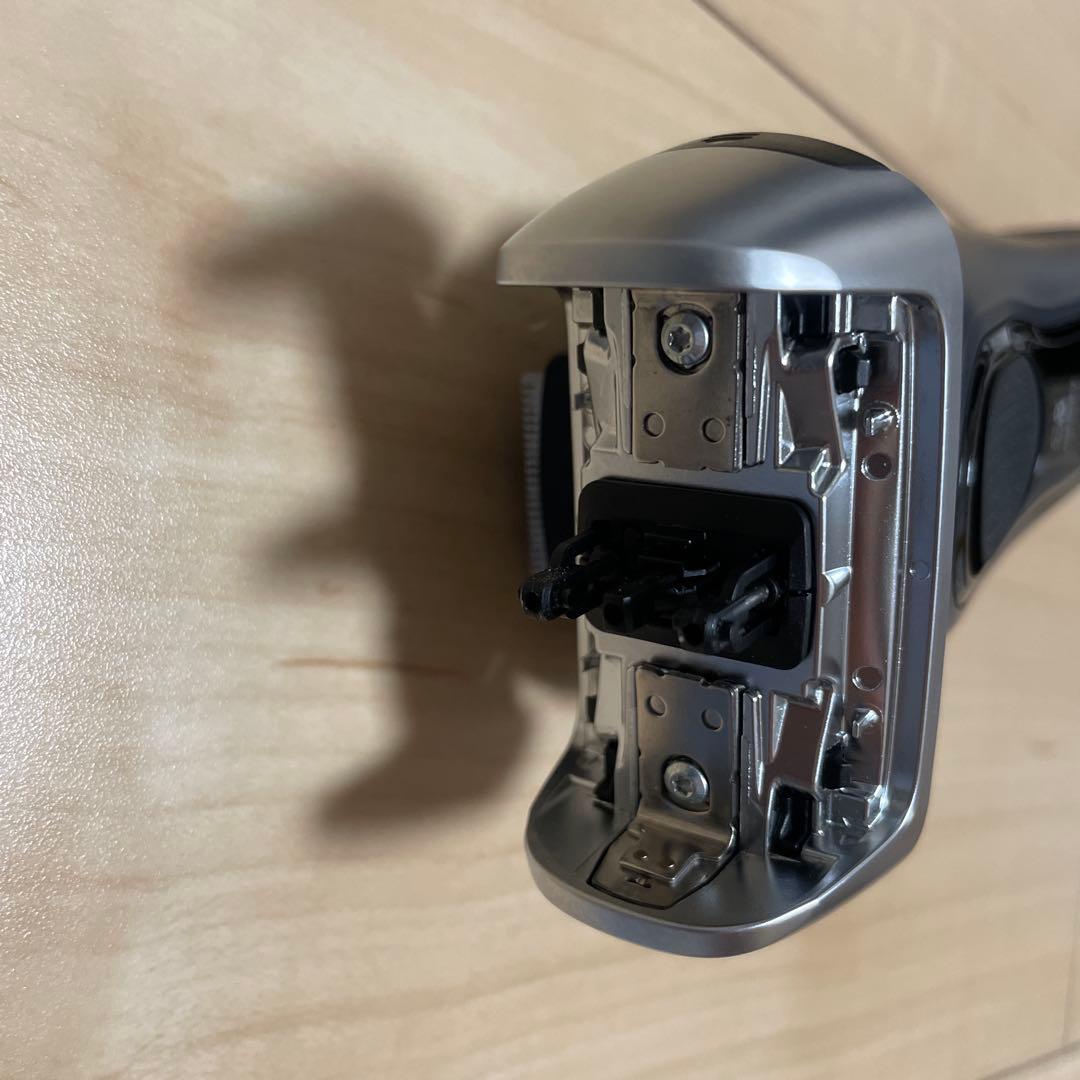 未使用品 ブラウン シェーバー シリーズ8 洗浄液1個付 髭剃り シェービング