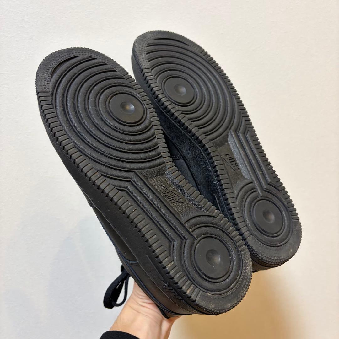 【極美品】 NIKE エアフォース1 07 ブラック 27.5㎝